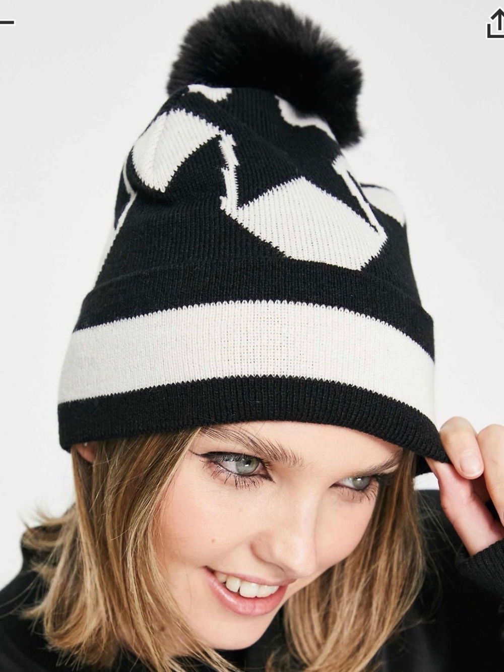 ASOS STAR BEANIE & FLEECE GAITOR